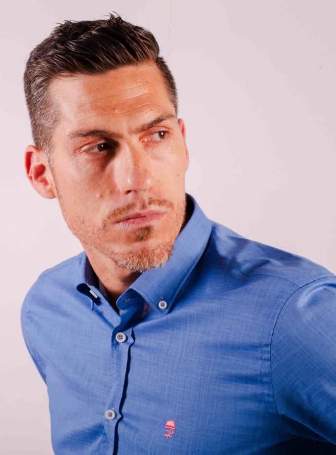 Camisa básica azul